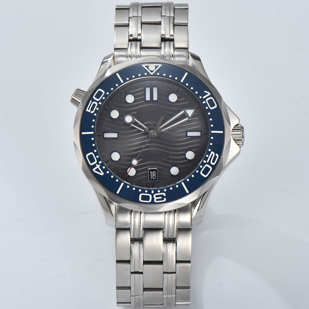 ساعة ميكانيكية أوتوماتيكية للر - مراجعة Luxury Watch Omega وسعره